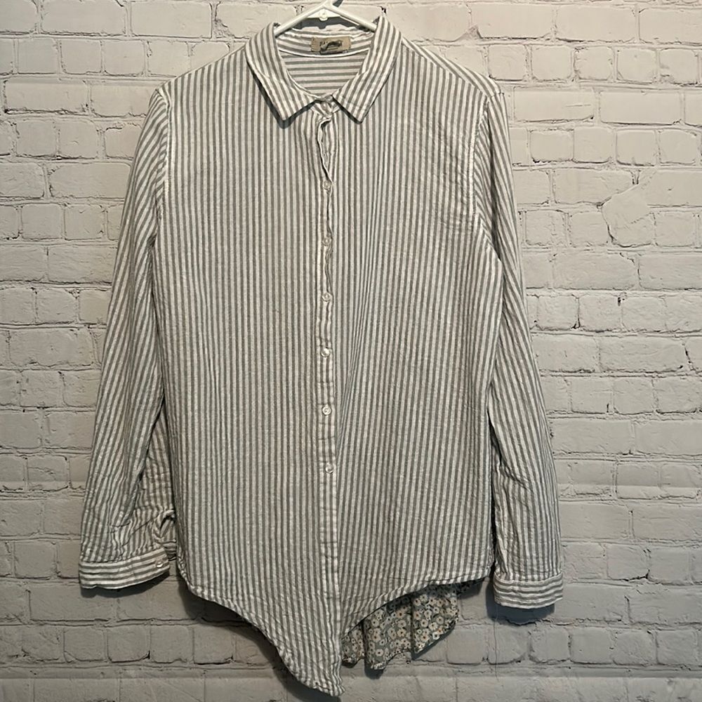 Passport Women’s Long Sleeve Button Stripe Shirt XL
